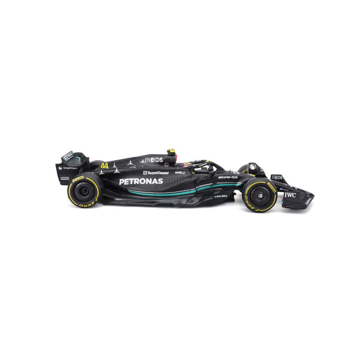 Carro F1 Escala Lewis Hamilton Mercedes AMG Petronas W14 1:24 Monoplaza Derecho