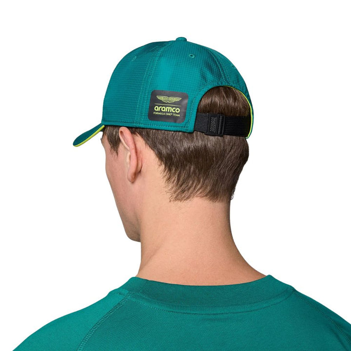 Gorra Aston Martin Tech Detalle Detrás