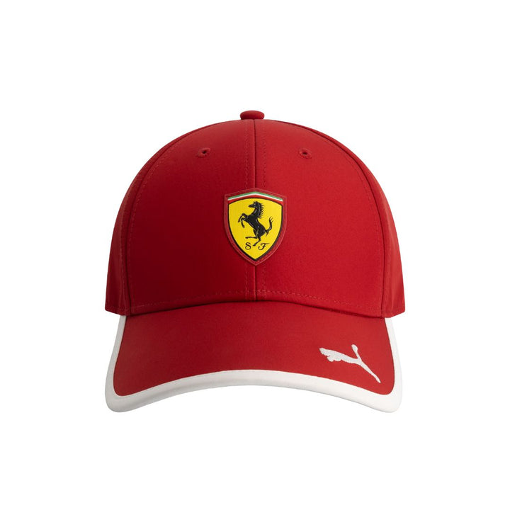 Gorra Clásica Roja Ferrari Escudo