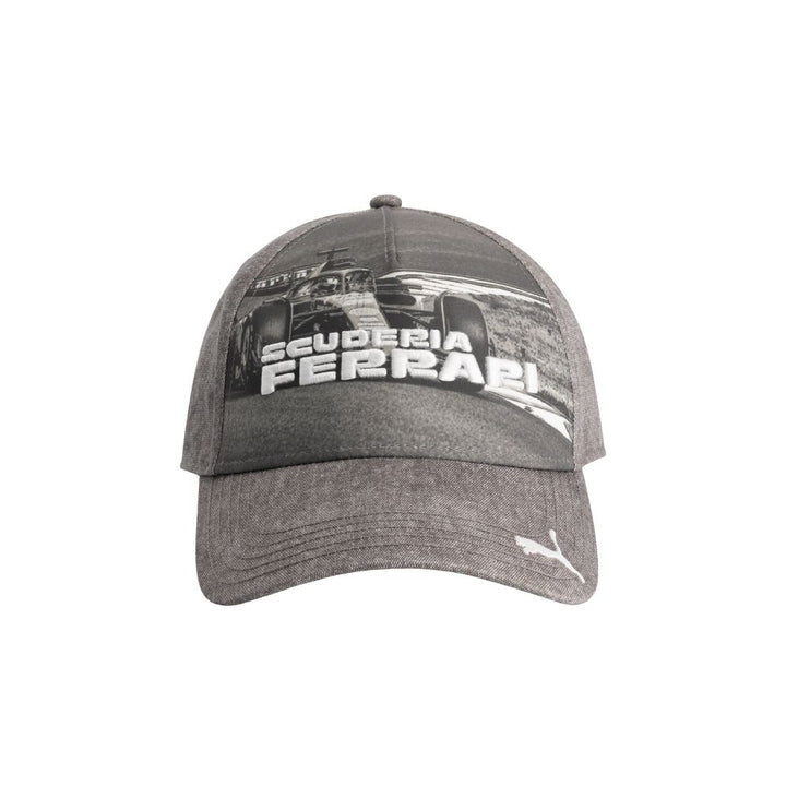 Gorra Gráfica Ferrari Detalle