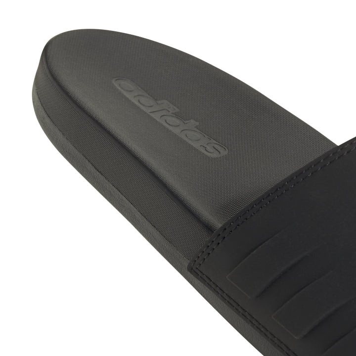 Sandalias Negra Adilette Comfort Mercedes AMG Petronas Detalle